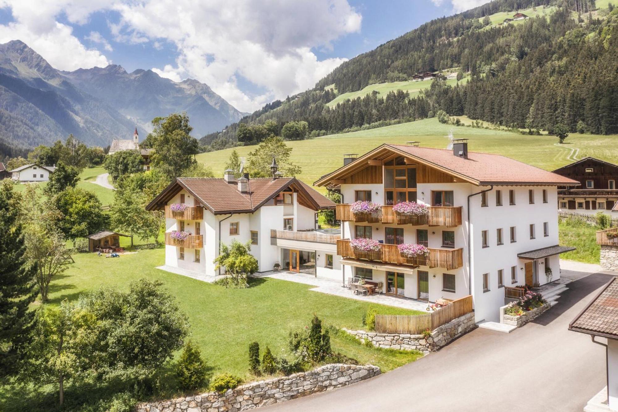 Untermairhof Appartment Residence Selva dei Molini Exterior photo